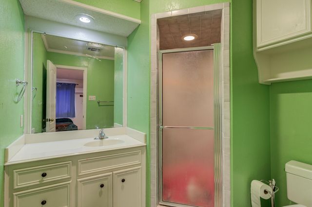 8708 Richmond Avenue, Lubbock, TX 79424