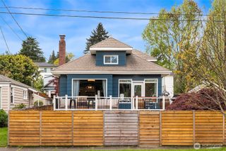 6411 WOODLAND Place N, Seattle, WA 98103