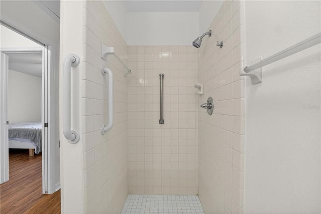 213 GLENELLEN PLACE, Sun City Center, FL 33573