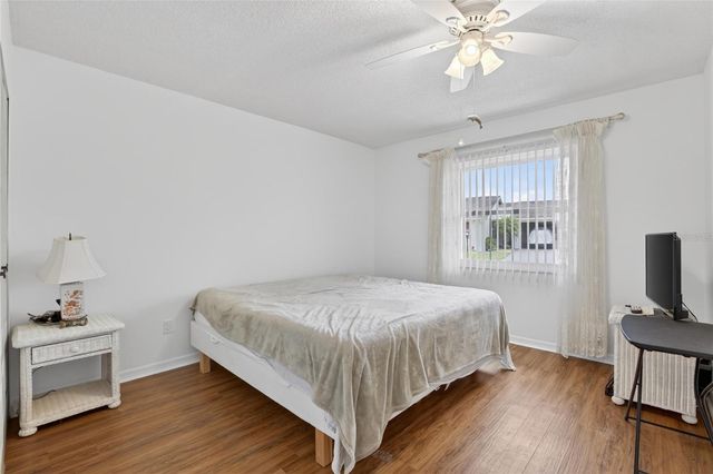 213 GLENELLEN PLACE, Sun City Center, FL 33573