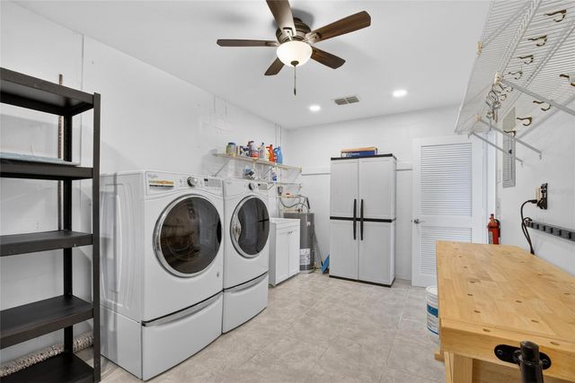 213 GLENELLEN PLACE, Sun City Center, FL 33573
