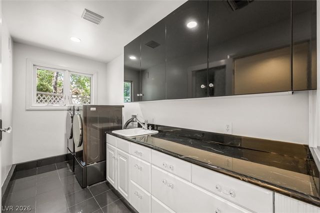 416 Macarthur Way, Las Vegas, NV 89107
