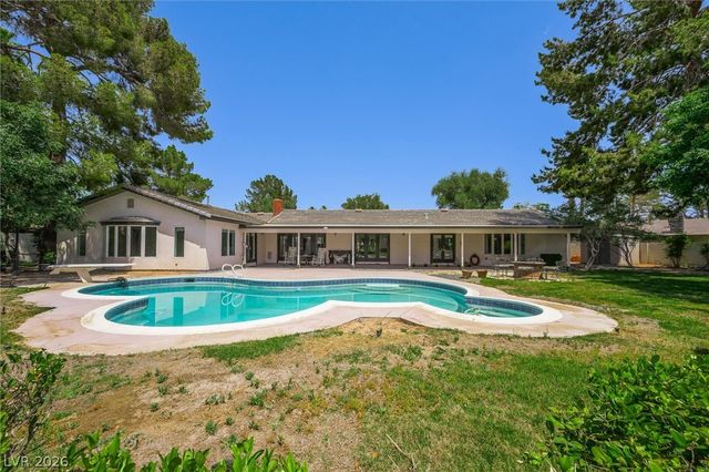 416 Macarthur Way, Las Vegas, NV 89107