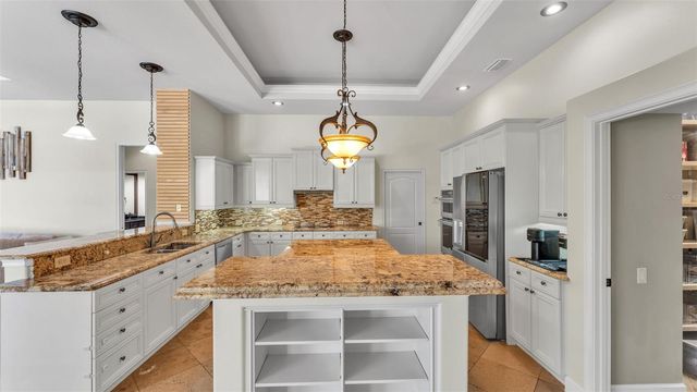 5135 HIGHLANDS LAKEVIEW LOOP, Lakeland, FL 33812