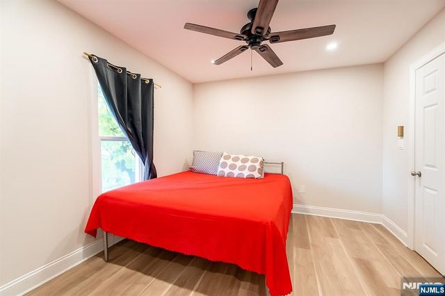 11 Millbrook Avenue, Dover Town, NJ 07801