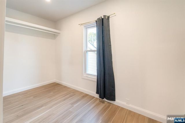 11 Millbrook Avenue, Dover Town, NJ 07801