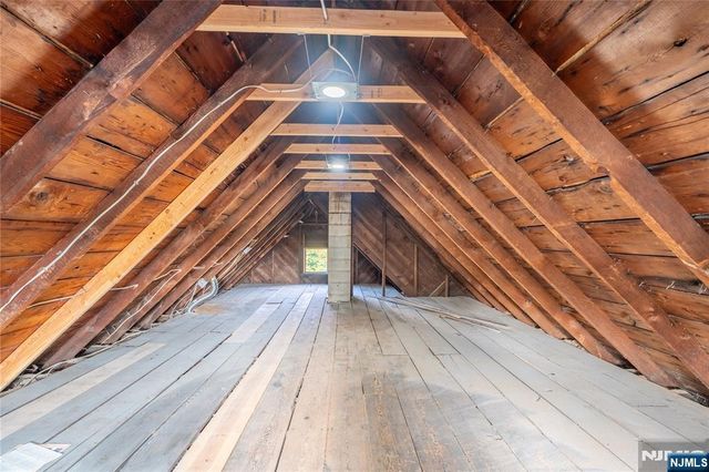 11 Millbrook Avenue, Dover Town, NJ 07801