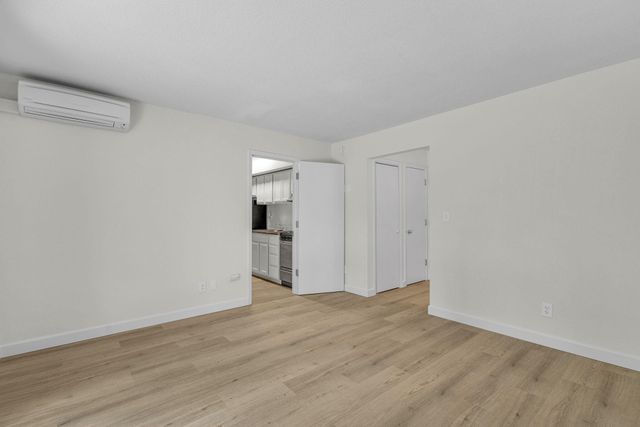 1565 NW Wall Street 124 - 125, Bend, OR 97702