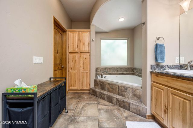 4157 Calle Belleza, Las Cruces, NM 88011