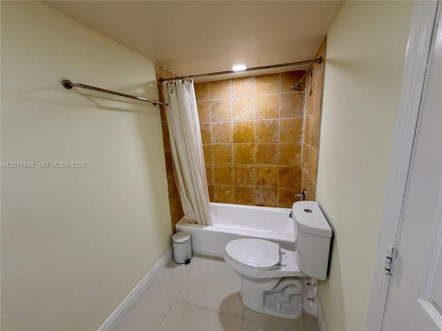 9429 SW 76th St W25, Miami, FL 33173