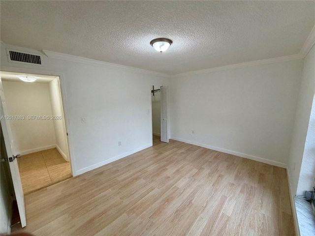 9429 SW 76th St W25, Miami, FL 33173