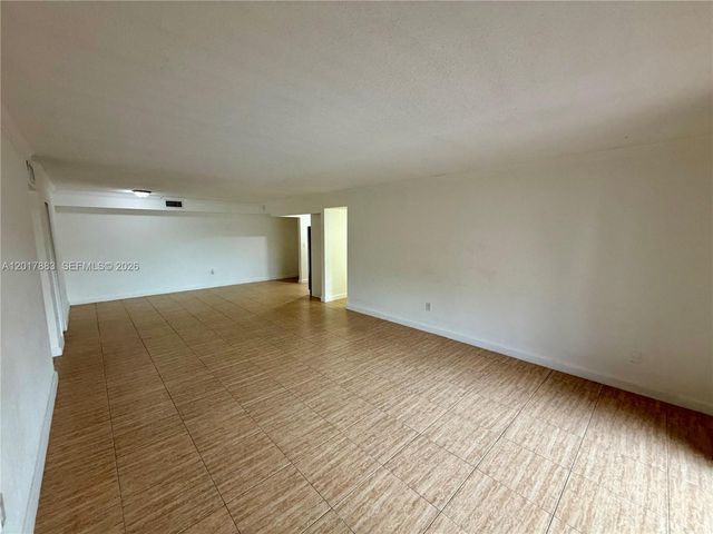 9429 SW 76th St W25, Miami, FL 33173