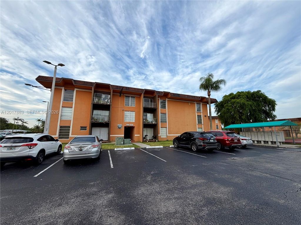 9429 SW 76th St W25, Miami, FL 33173