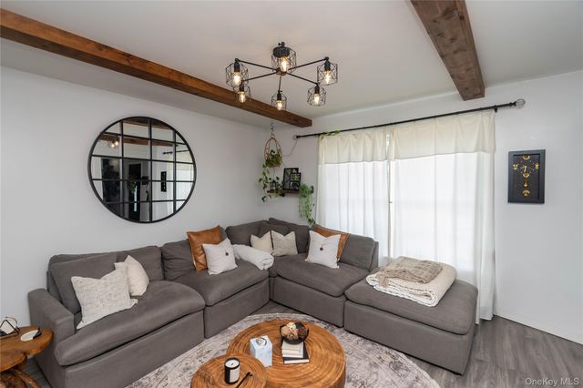 36 Marian Court, Warwick, NY 10990