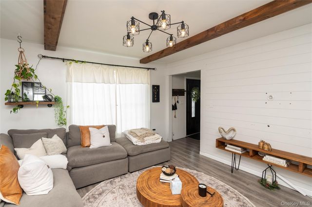 36 Marian Court, Warwick, NY 10990