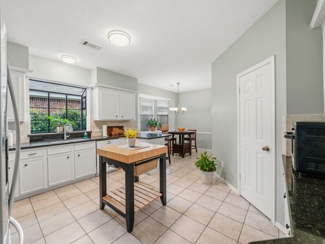 35 N Pathfinders Circle BLANK, The Woodlands, TX 77381