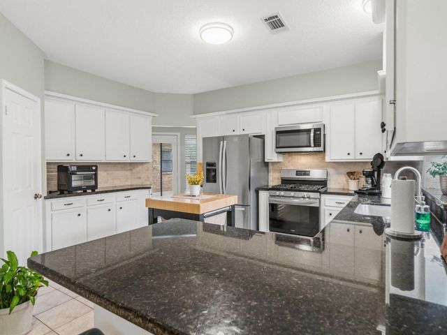 35 N Pathfinders Circle BLANK, The Woodlands, TX 77381