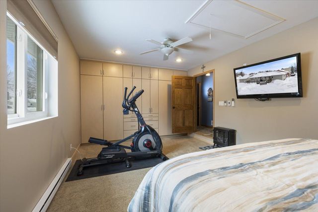 704 S 8th Ave W, Virginia, MN 55792