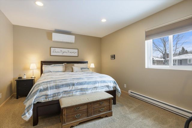 704 S 8th Ave W, Virginia, MN 55792