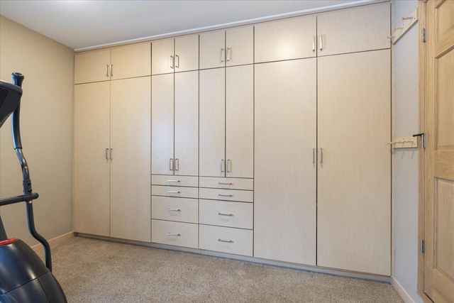 704 S 8th Ave W, Virginia, MN 55792