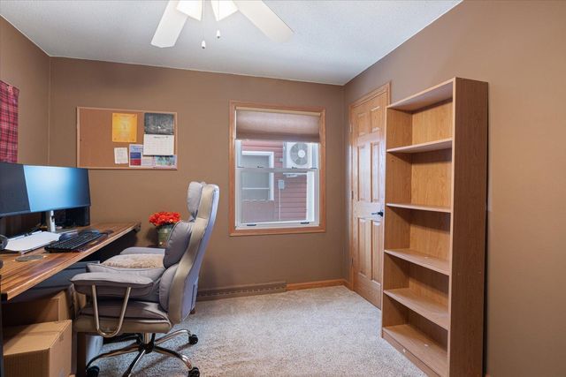 704 S 8th Ave W, Virginia, MN 55792