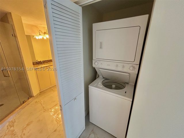 1830 Radius Dr 1002, Hollywood, FL 33020