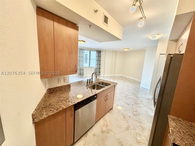 1830 Radius Dr 1002, Hollywood, FL 33020