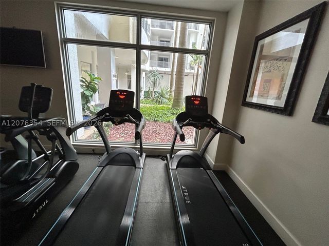1830 Radius Dr 1002, Hollywood, FL 33020