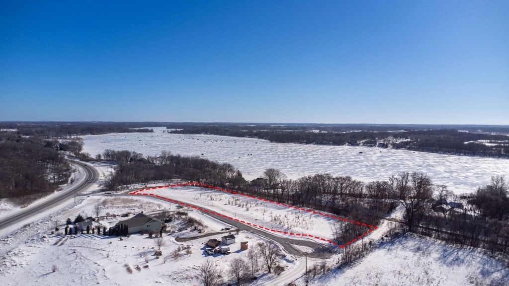 6900 Nyle Court, Greenfield, MN 55373