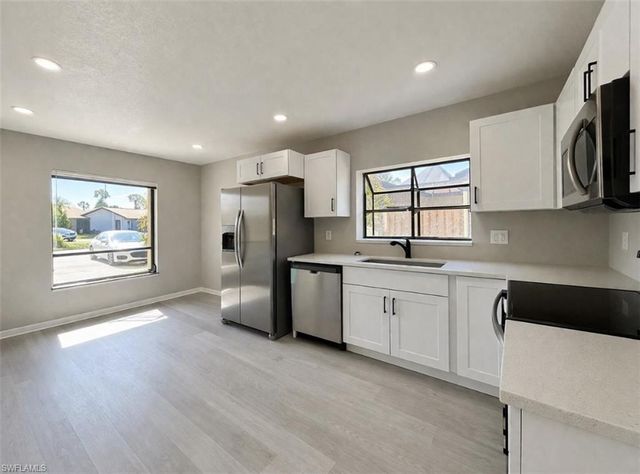 7377 Constitution CIR, Fort Myers, FL 33967