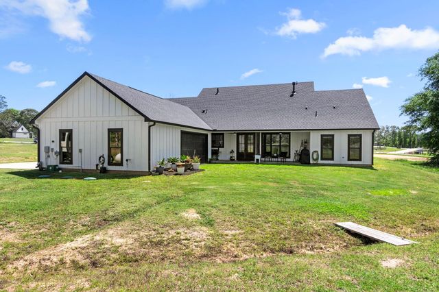 110 Quiet Springs Trail, Willis, TX 77378