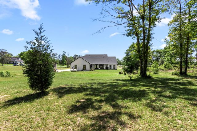 110 Quiet Springs Trail, Willis, TX 77378