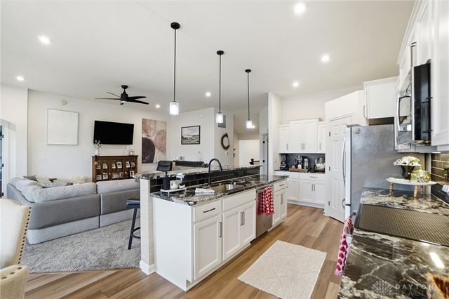 4381 Waters Edge Lane, Lebanon, OH 45036