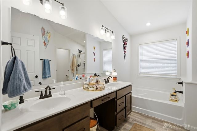 4381 Waters Edge Lane, Lebanon, OH 45036