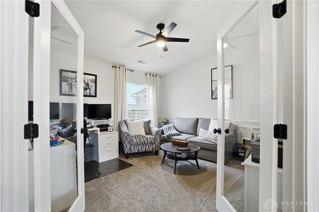 4381 Waters Edge Lane, Lebanon, OH 45036