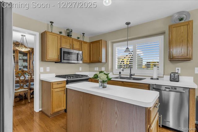 4763 Sherwood Circle, Canton Charter Township, MI 48188