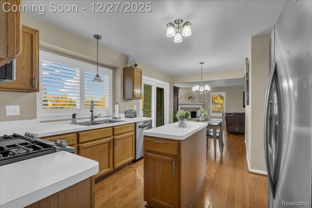 4763 Sherwood Circle, Canton Charter Township, MI 48188