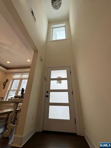 94 Park Avenue, Cresskill, NJ 07626