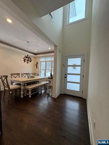 94 Park Avenue, Cresskill, NJ 07626