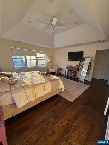 94 Park Avenue, Cresskill, NJ 07626