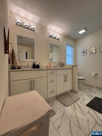 94 Park Avenue, Cresskill, NJ 07626