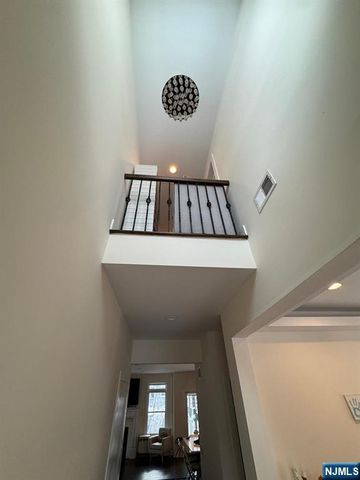 94 Park Avenue, Cresskill, NJ 07626