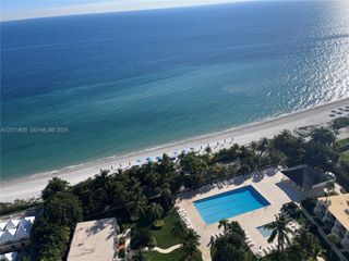 881 Ocean Drive 18B, Key Biscayne, FL 33149