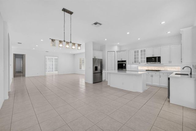 235 Via Condado Way, Palm Beach Gardens, FL 33418