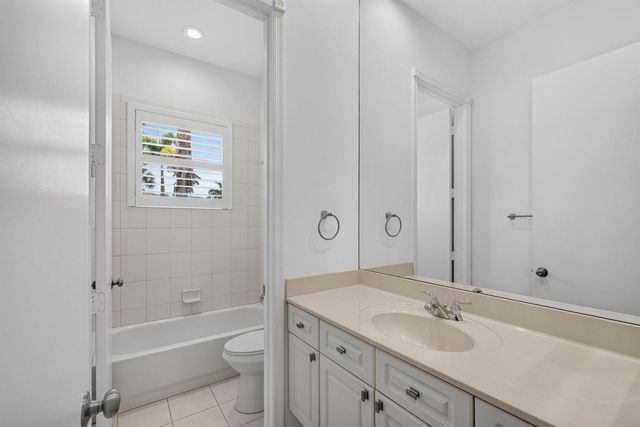 235 Via Condado Way, Palm Beach Gardens, FL 33418