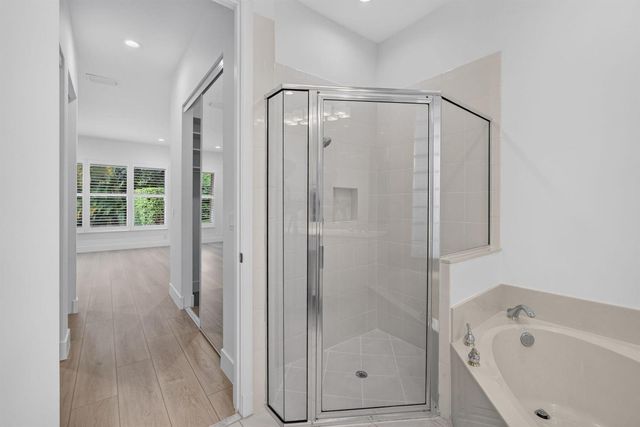 235 Via Condado Way, Palm Beach Gardens, FL 33418