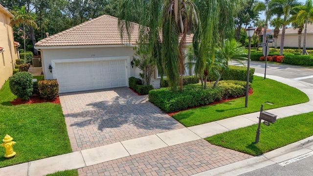 235 Via Condado Way, Palm Beach Gardens, FL 33418