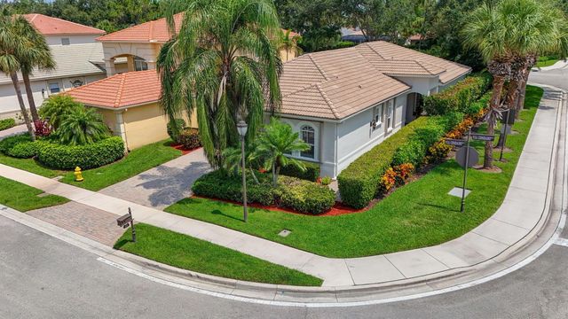 235 Via Condado Way, Palm Beach Gardens, FL 33418