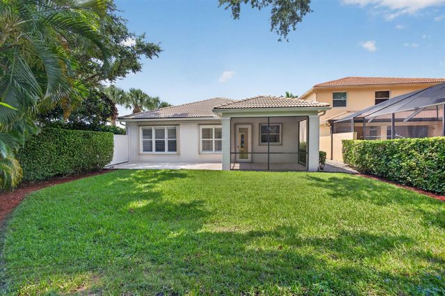 235 Via Condado Way, Palm Beach Gardens, FL 33418