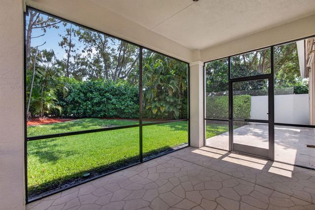 235 Via Condado Way, Palm Beach Gardens, FL 33418